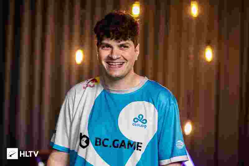 还需在场下 还需在场下