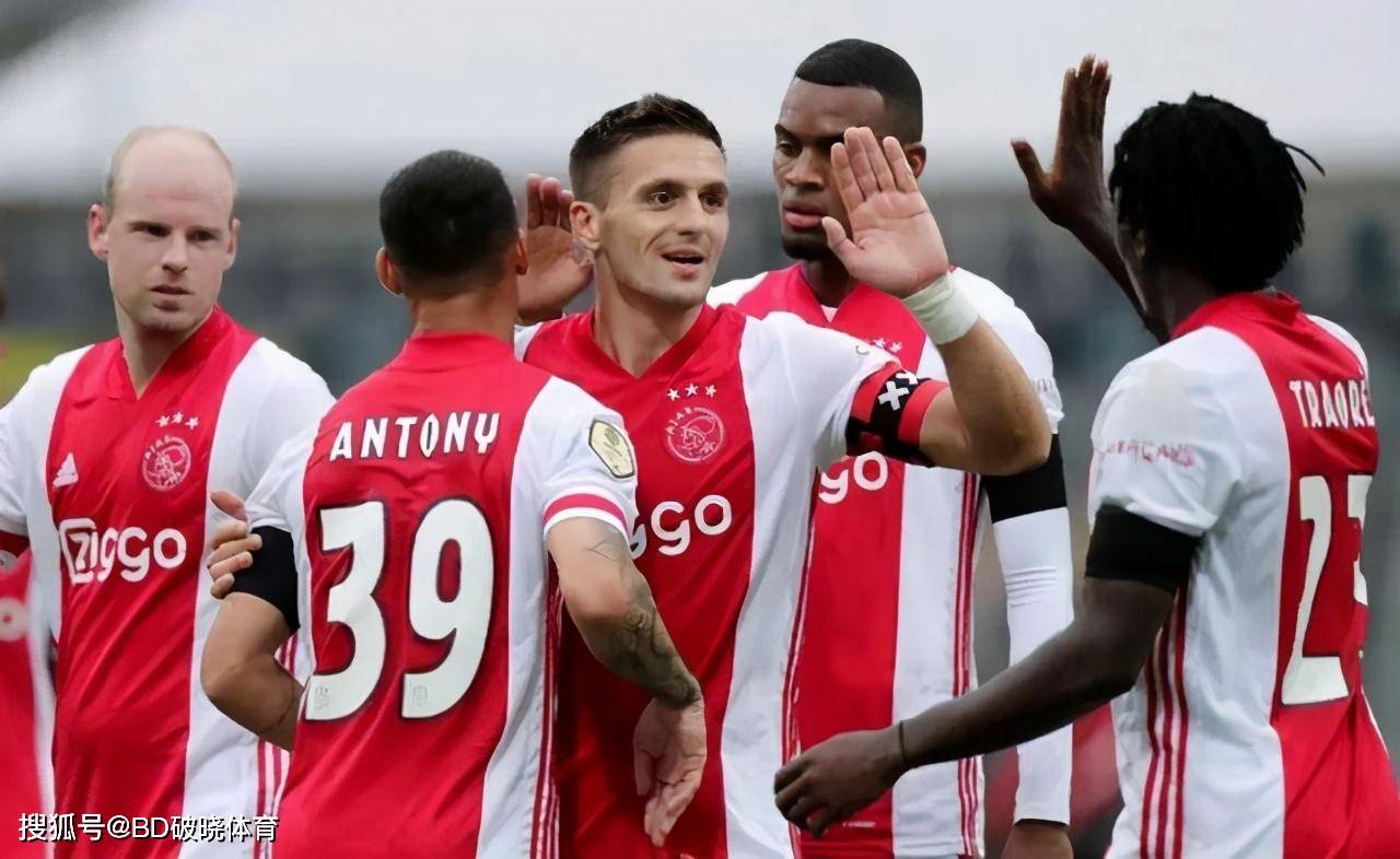 他在摩纳哥 他在摩纳哥