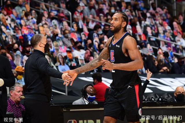 金牌高居榜 金牌高居榜