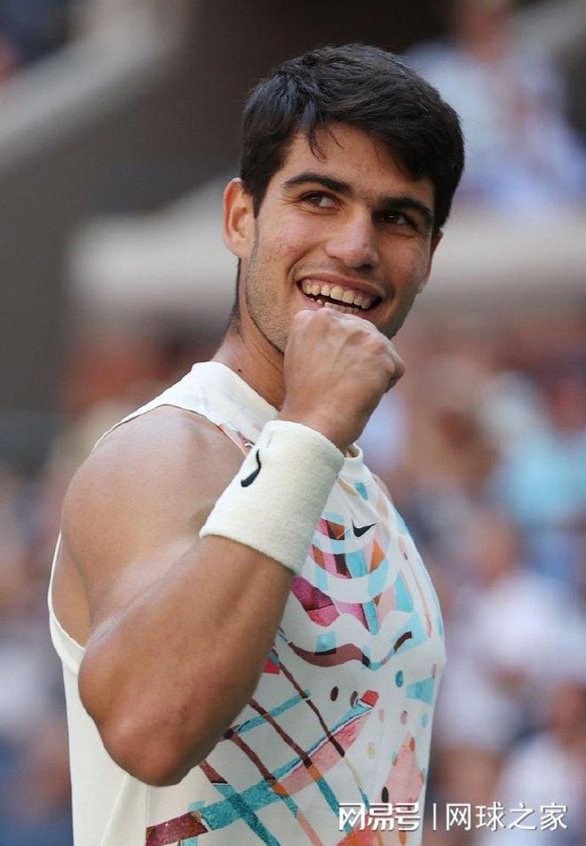 相比之下 相比之下