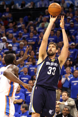 更彰显了球 更彰显了球