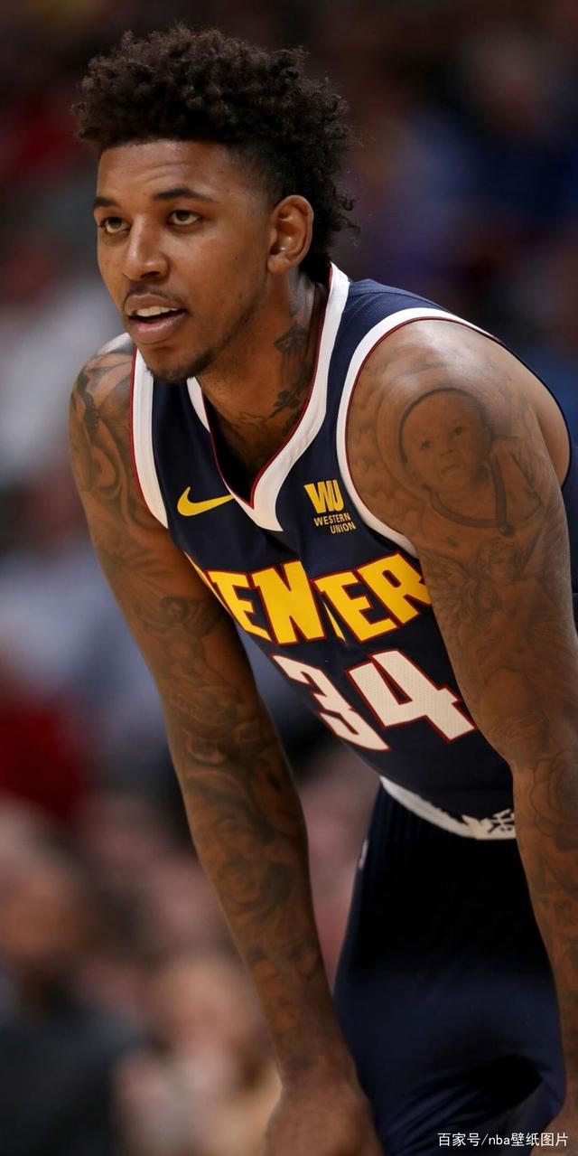 更衣室的冲 更衣室的冲